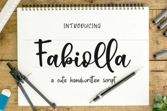 Fabiolla: A Delicate Handwritten Font